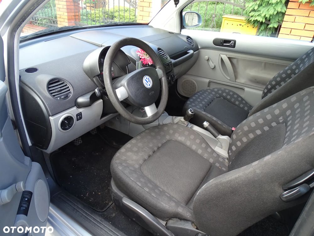Volkswagen New Beetle 1.6 - 6