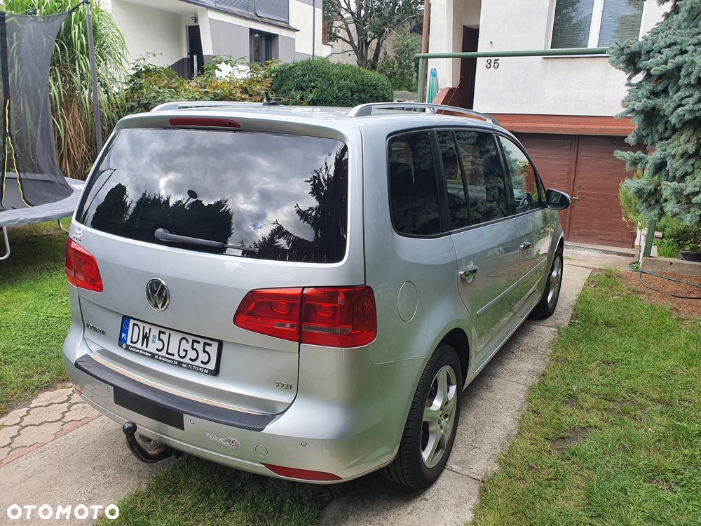 Volkswagen Touran 1.6 TDI DPF DSG Trendline - 4