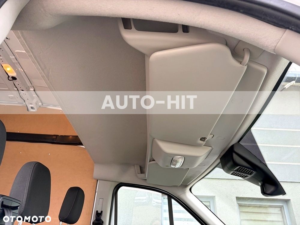 Ford Transit - 23