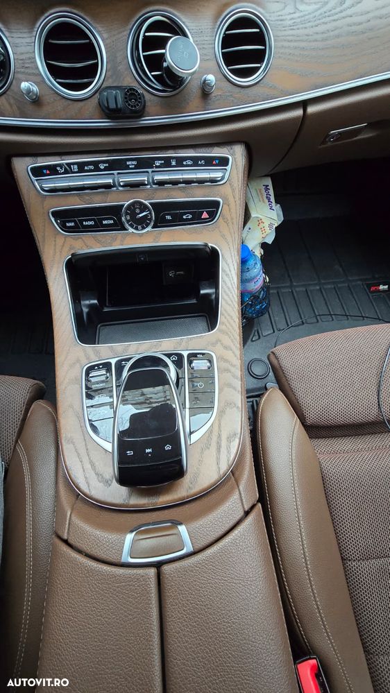 Mercedes-Benz E 220 d 4Matic T 9G-TRONIC Avantgarde - 10