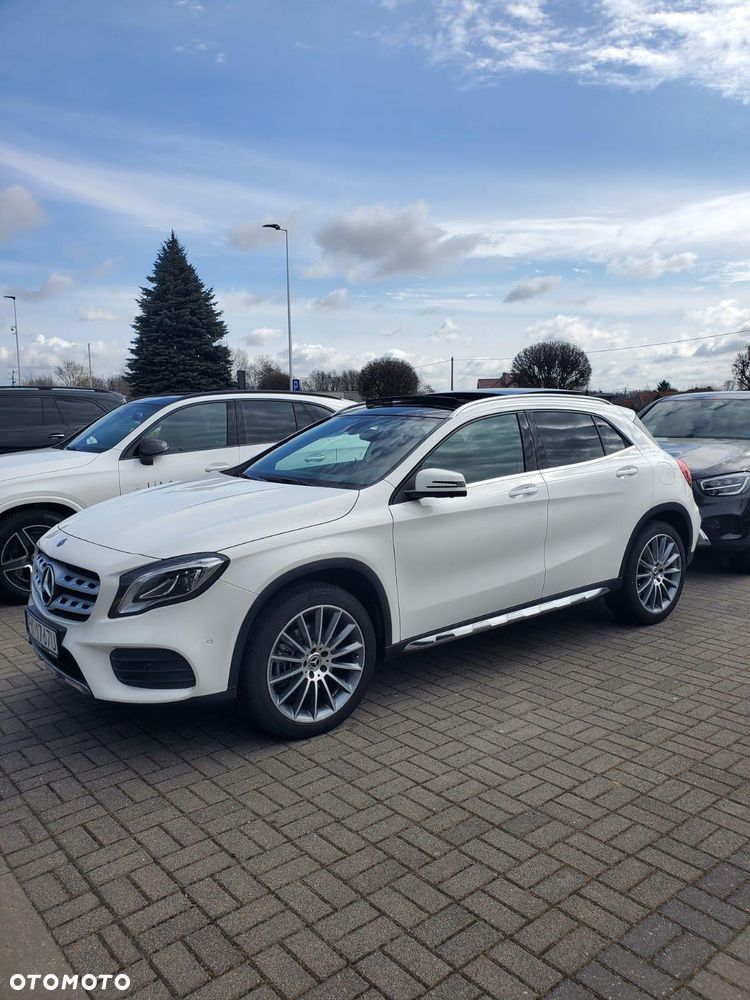 Mercedes-Benz GLA 250 4Matic 7G-DCT AMG Line - 2