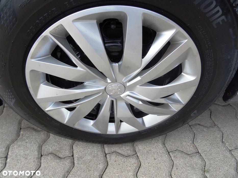 Peugeot 208 1.2 PureTech Like S&S - 24