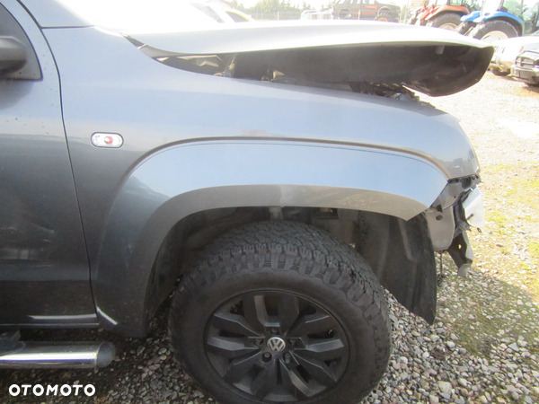 AMAROK 2011 Błotnik prawy 2HS2