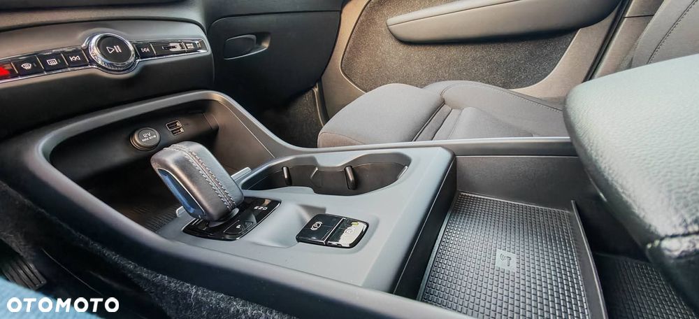 Volvo XC 40 T5 Twin Engine DKG Inscription - 25