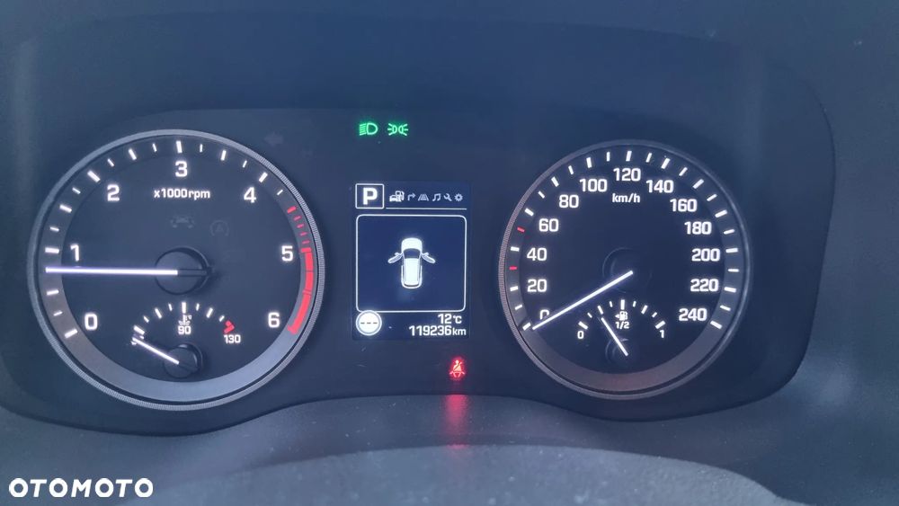 Hyundai Tucson 2.0 CRDi 4WD Automatik Passion Plus - 27