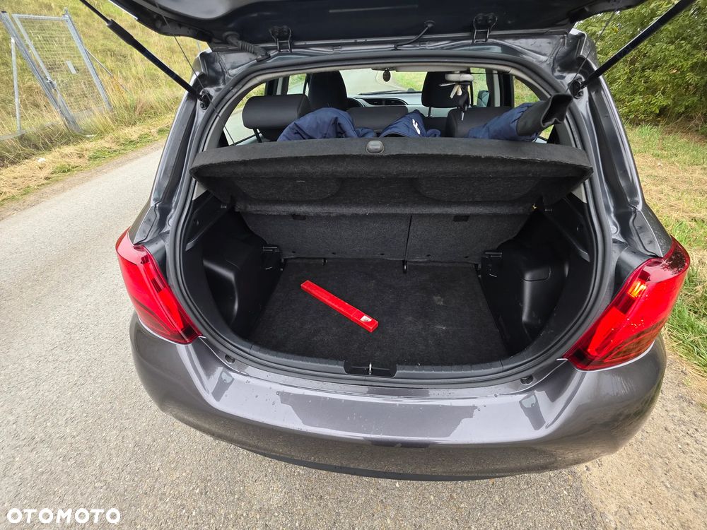 Toyota Yaris 1.33 Premium - 11