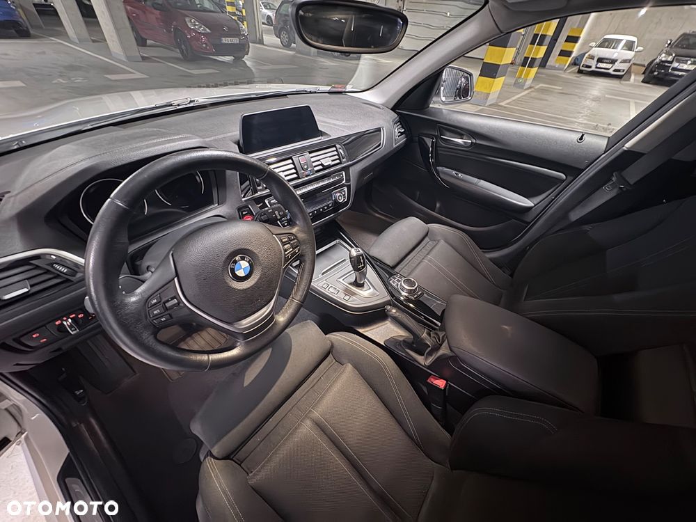 BMW Seria 1 120i GPF Sport Line - 12
