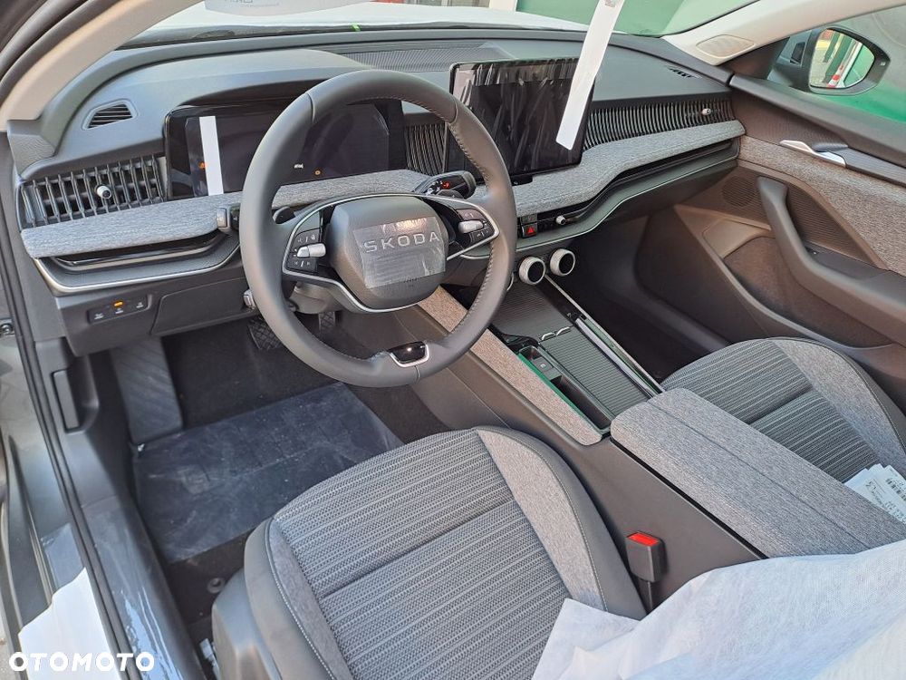 Skoda Superb 2.0 TSI Drive DSG - 5