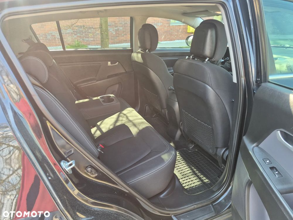 Kia Sportage 1.6 GDI 2WD DREAM-TEAM EDITION - 10