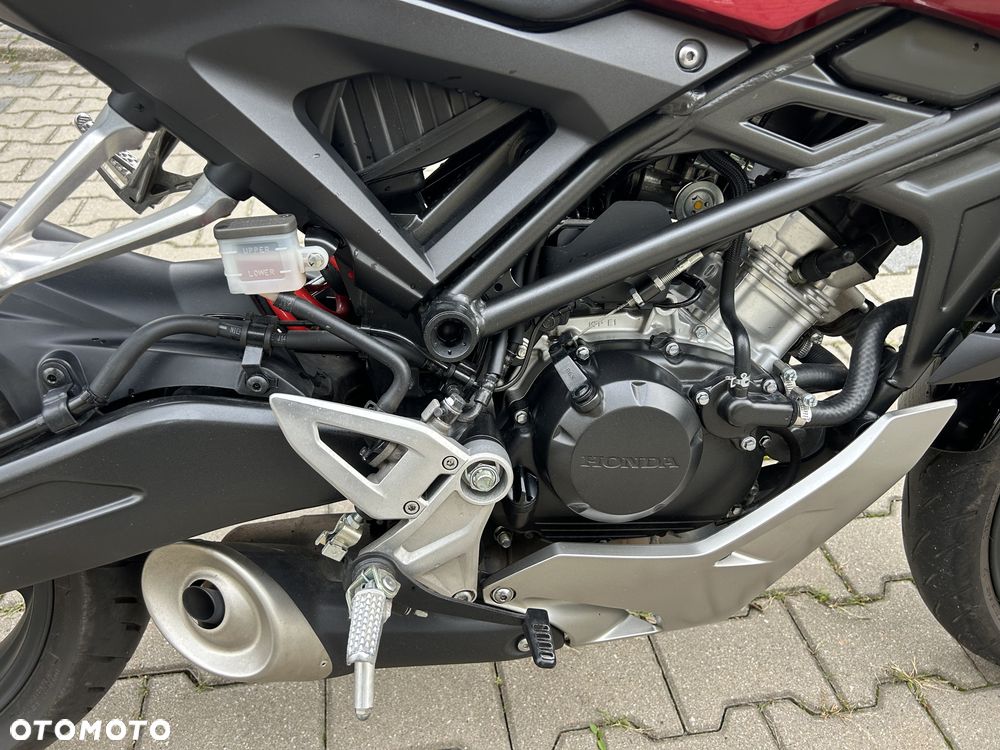 Honda CB - 4