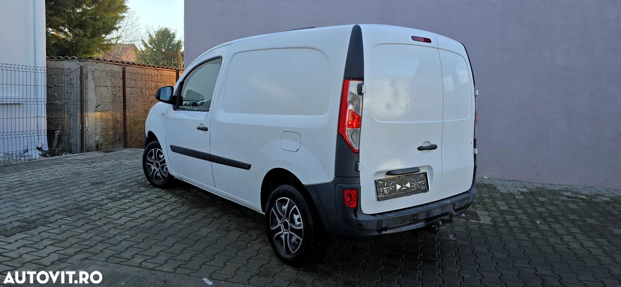 Renault Kangoo ENERGY dCi 75 FAP START - 24