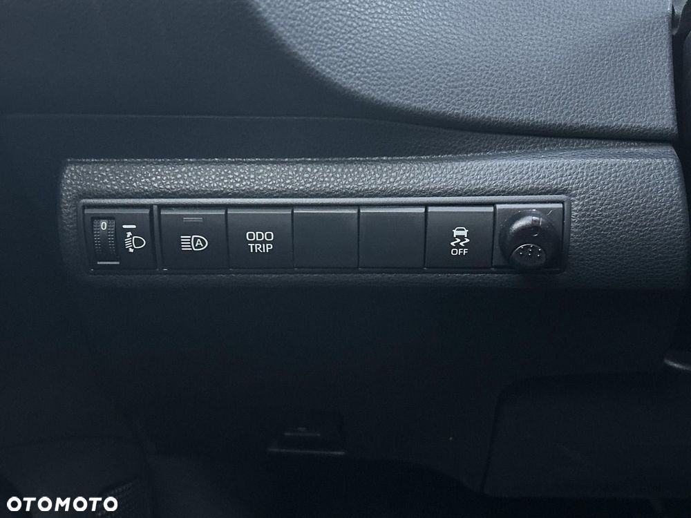 Toyota Corolla 1.8 Hybrid Comfort - 23