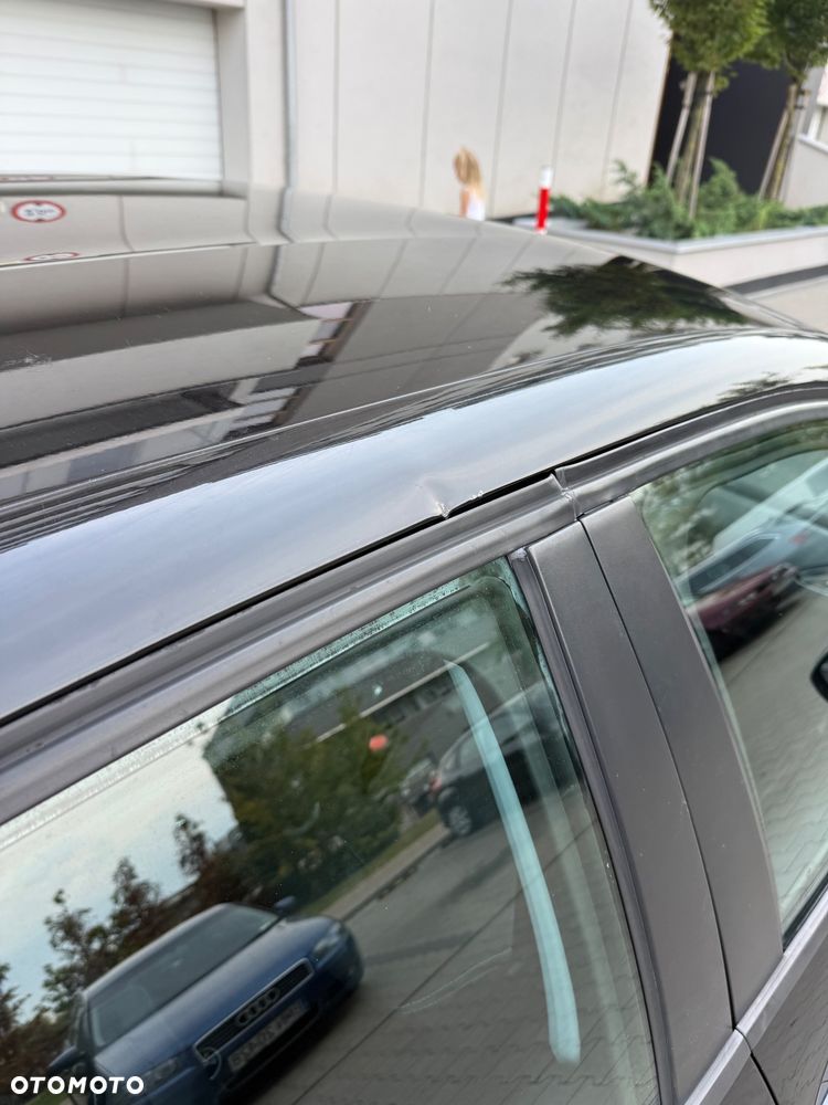 Peugeot 208 - 7