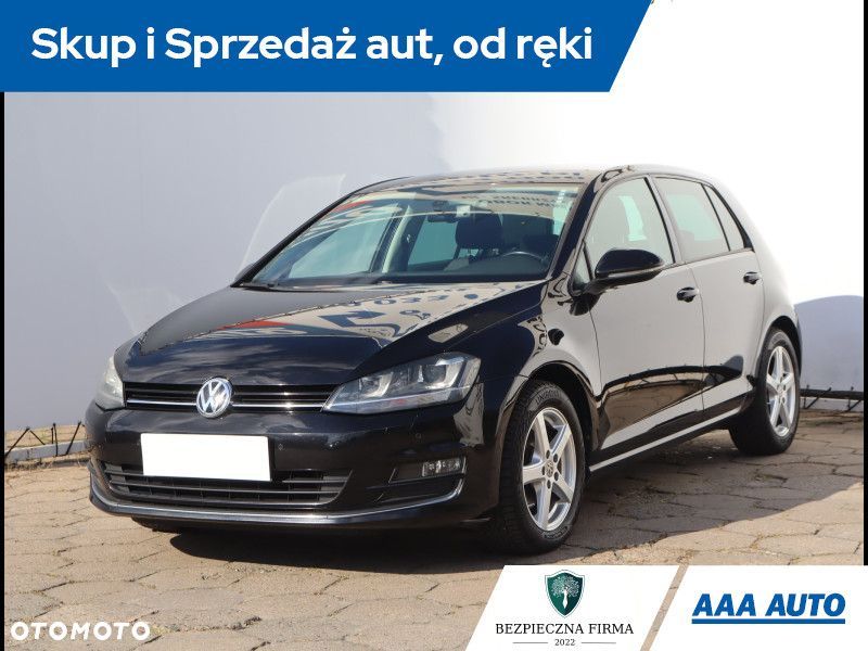 Volkswagen Golf - 2