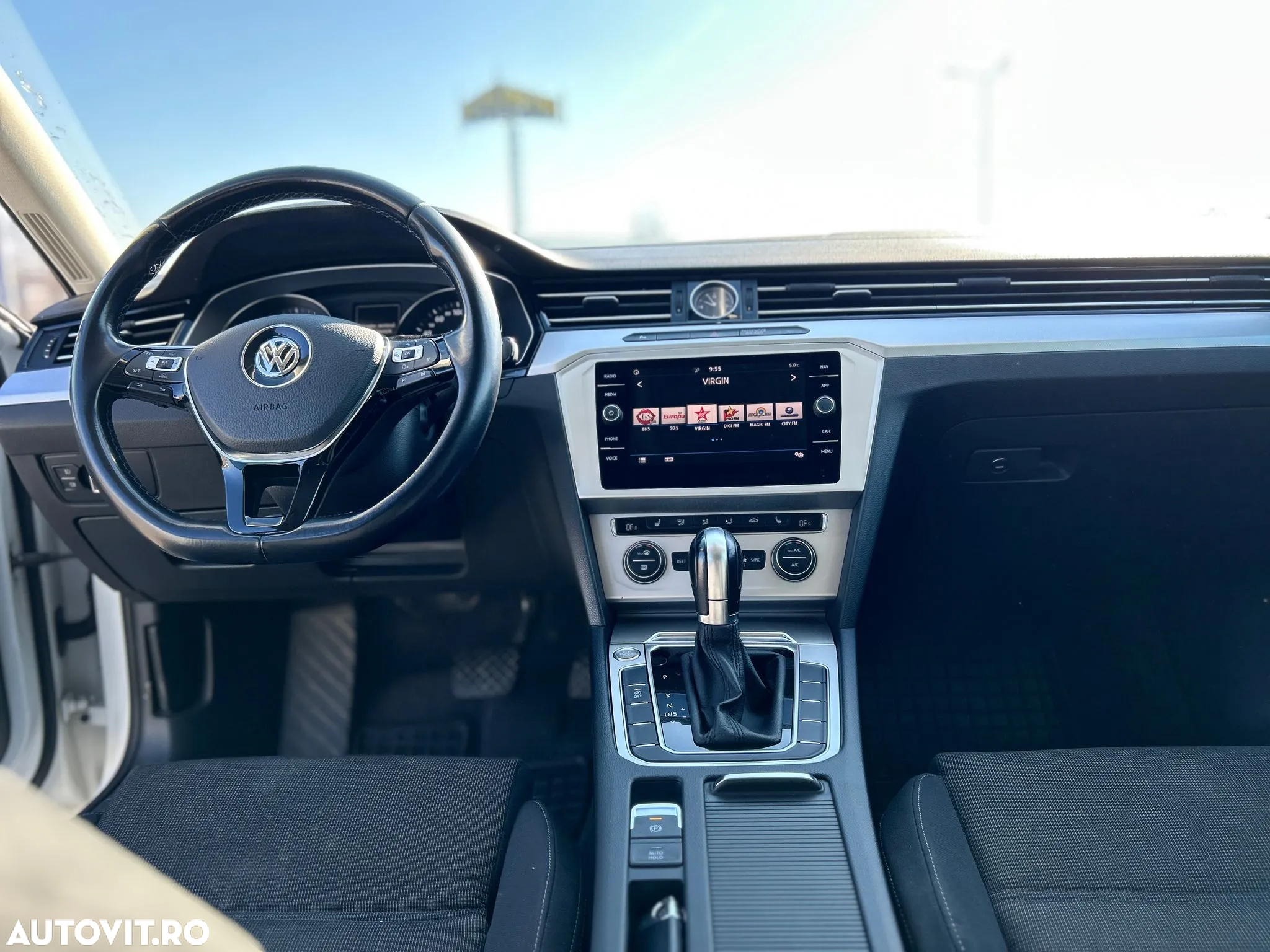 Volkswagen Passat - 10