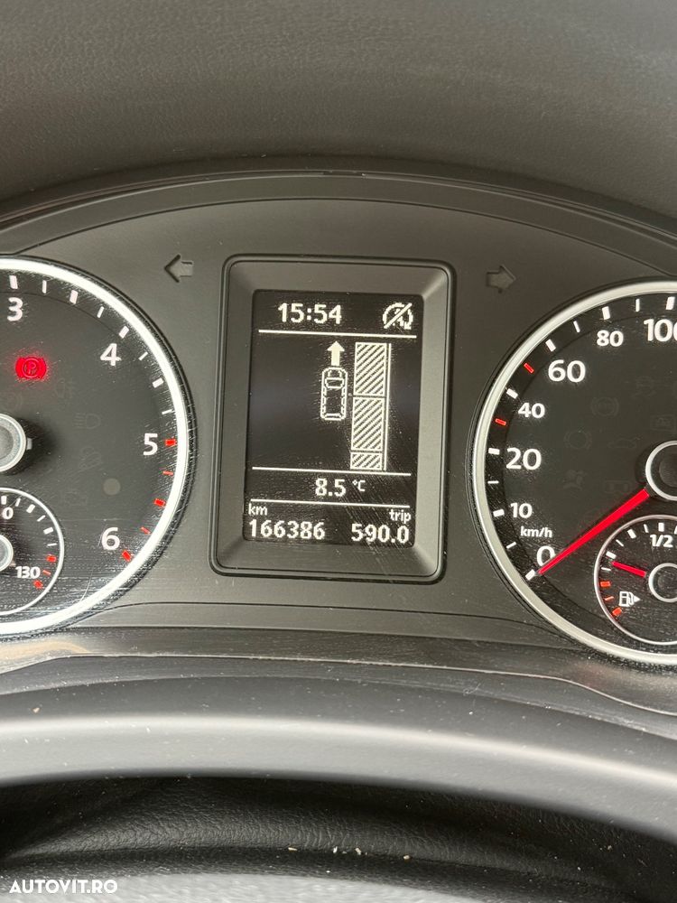 Volkswagen Tiguan - 12