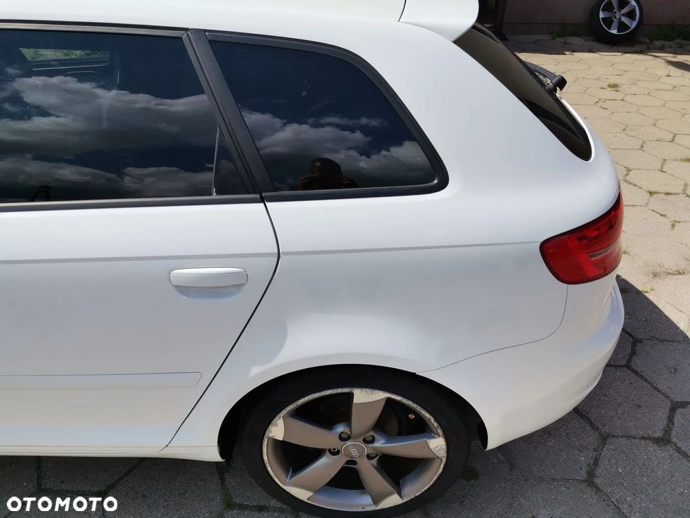Błotnik Tył Lewy AUDI A3 8P 5d Lift Sportsback LY9C 03-12 Oryginał