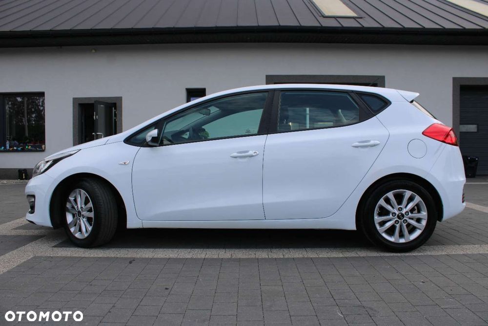 Kia Ceed - 4