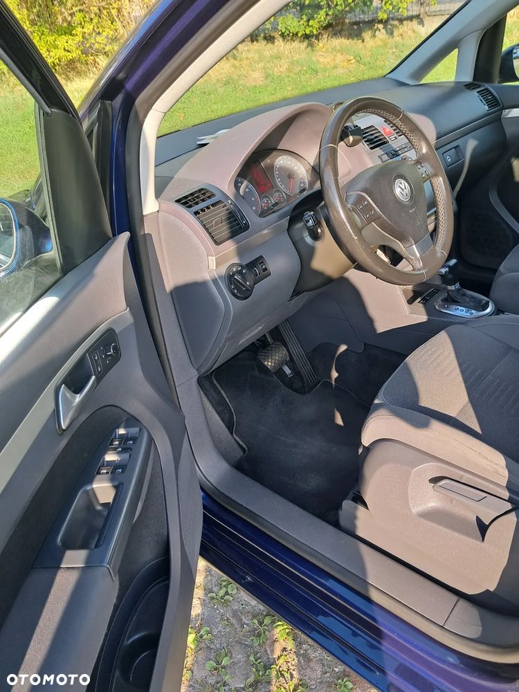 Volkswagen Touran 1.4 TSI Conceptline DSG - 6