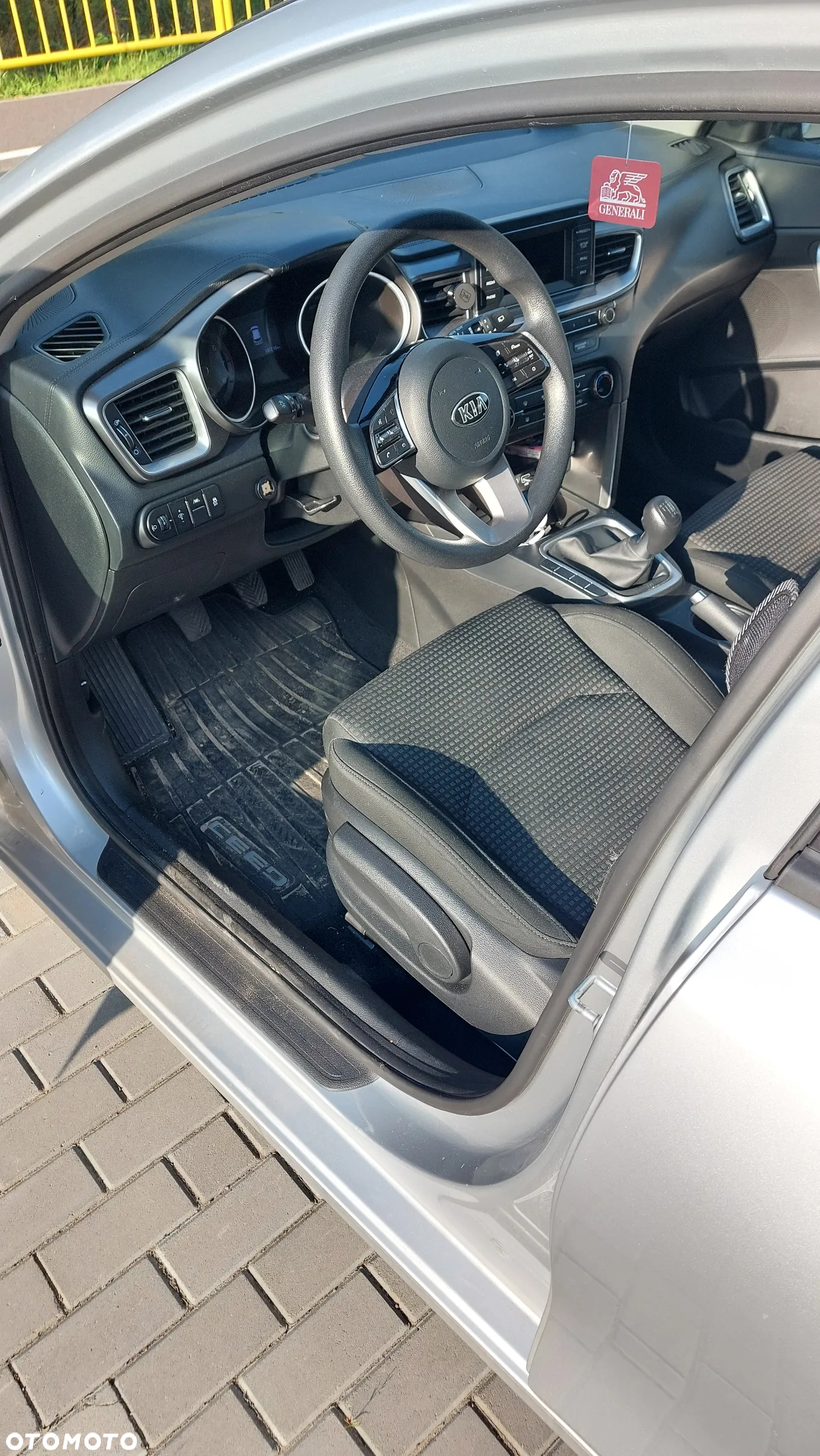 Kia Ceed 1.4 S - 13