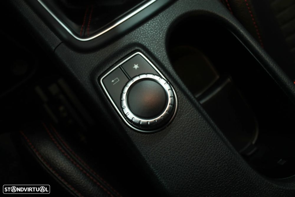 Mercedes-Benz CLA 180 d AMG Line - 21