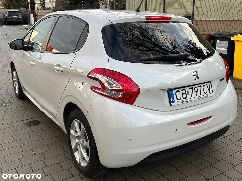 Peugeot 208 1.2 PureTech Style - 11