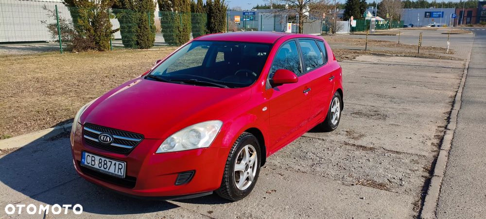 Kia Ceed 1.6 Crdi Comfort - 4