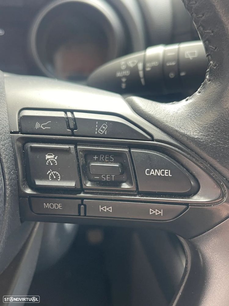 Toyota Yaris 1.0 VVT-i Exclusive - 9