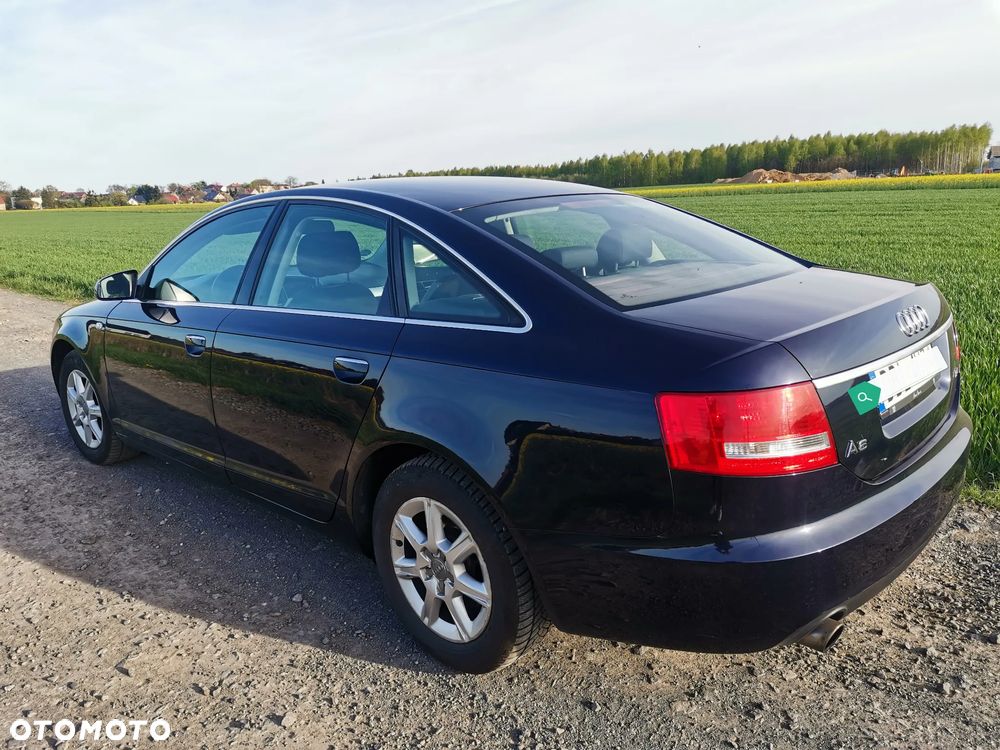 Audi A6 Limousine 2.4 - 2