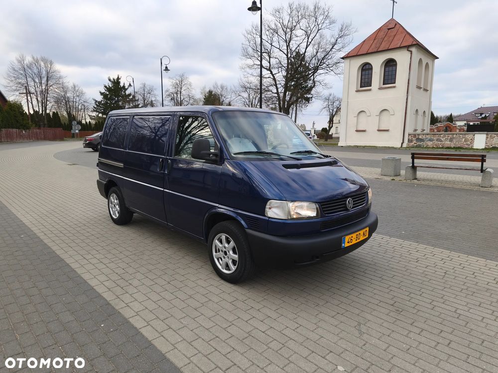 Volkswagen Transporter - 2