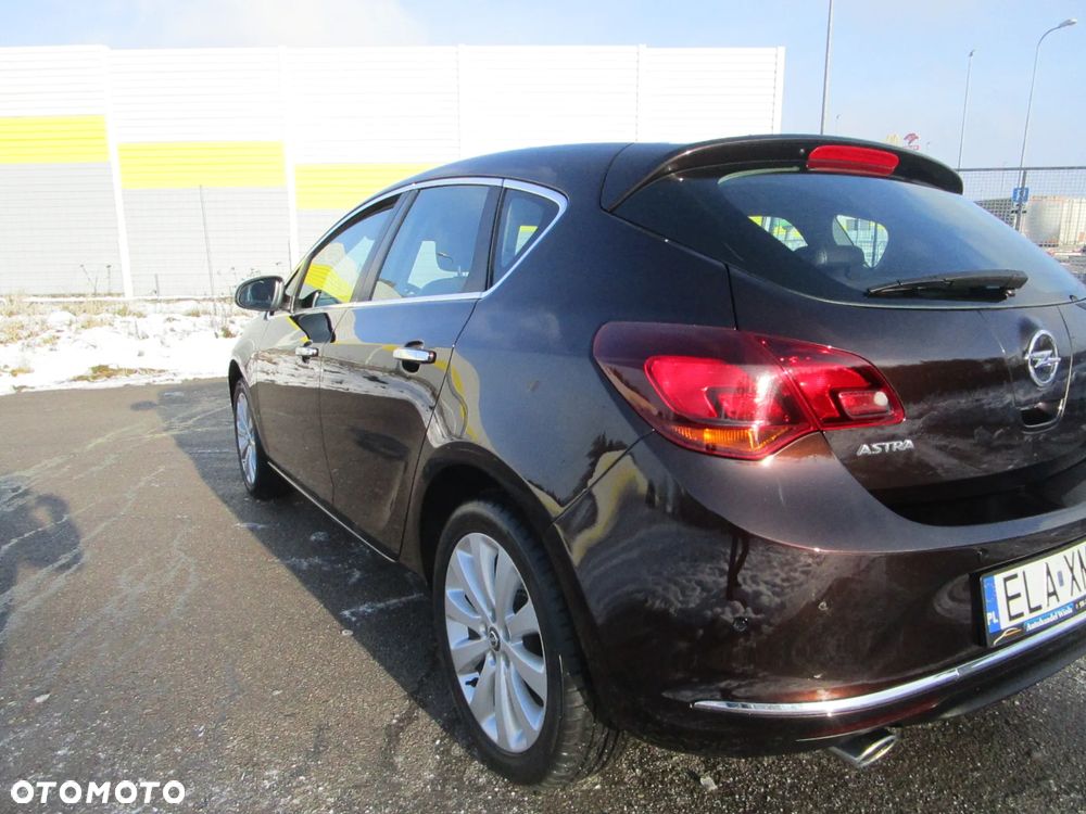 Opel Astra 1.4 T Cosmo - 15