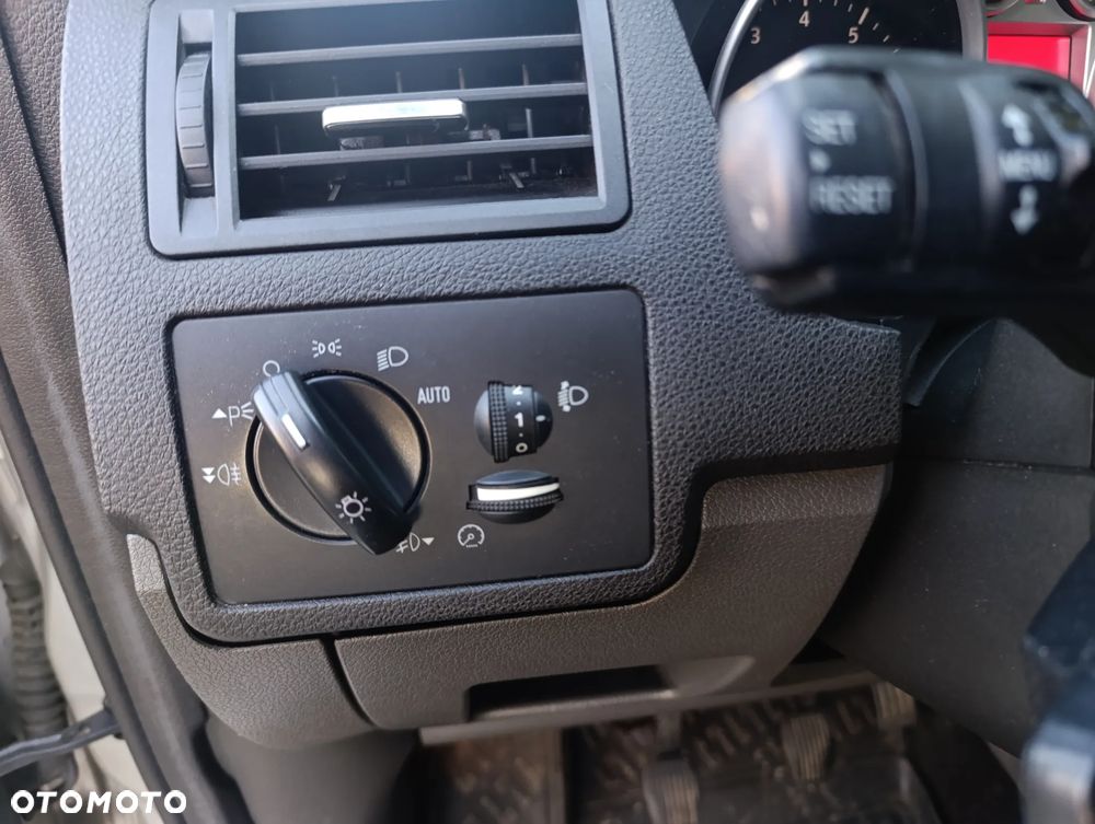 Ford C-MAX 1.8 Titanium - 21