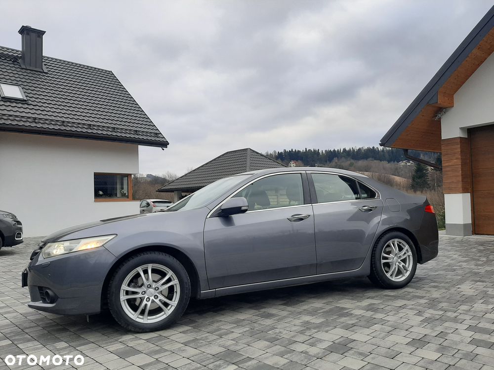 Honda Accord 2.0 Lifestyle - 23