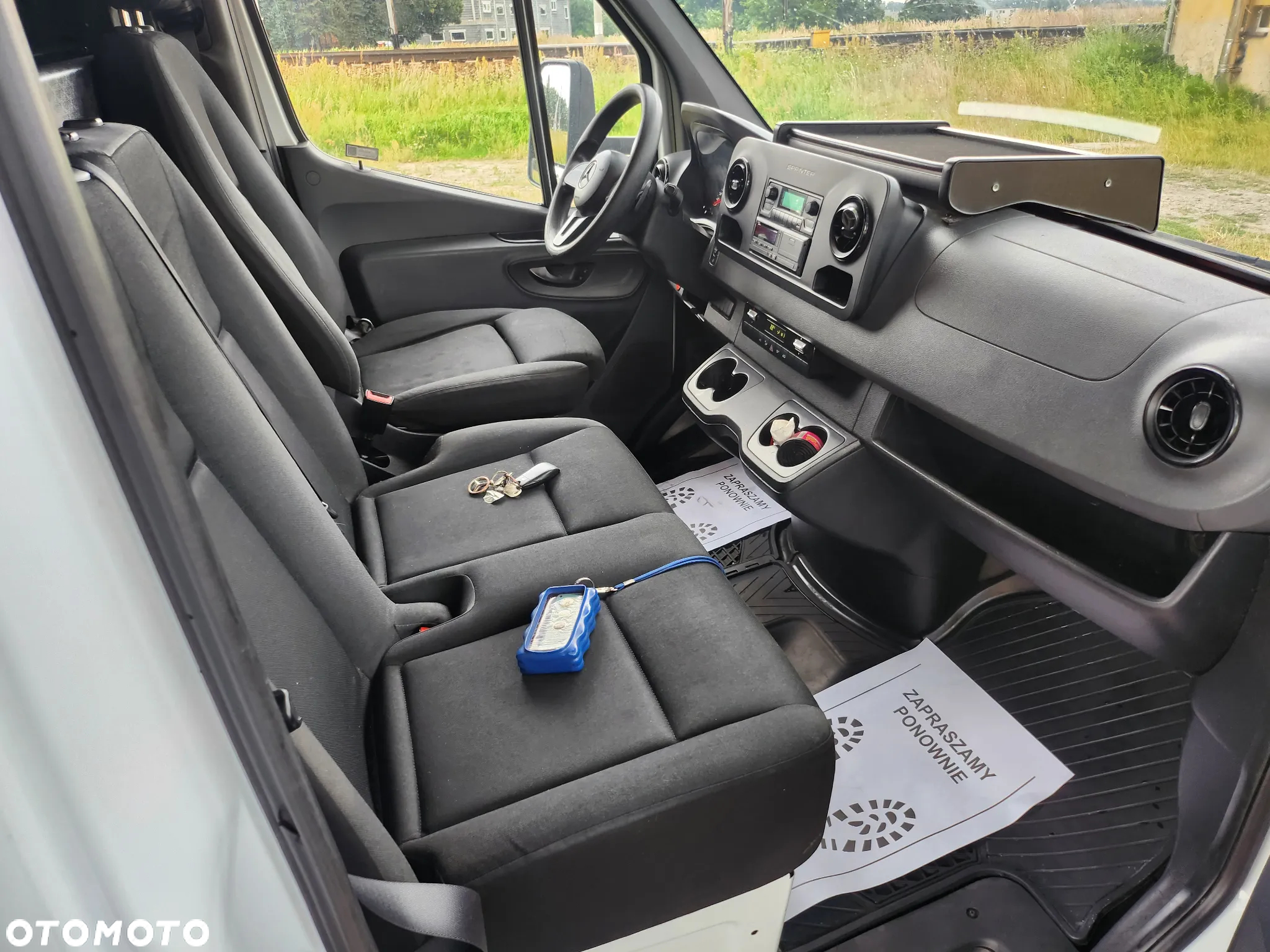 Mercedes-Benz SPRINTER - 15