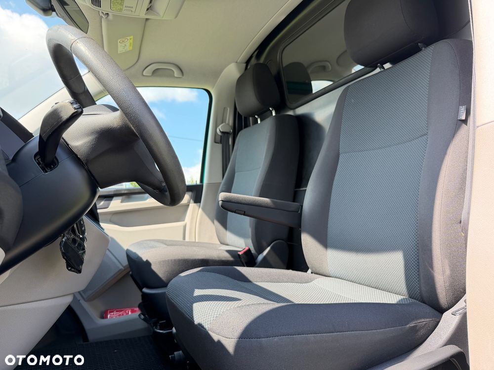 Volkswagen Transporter - 8