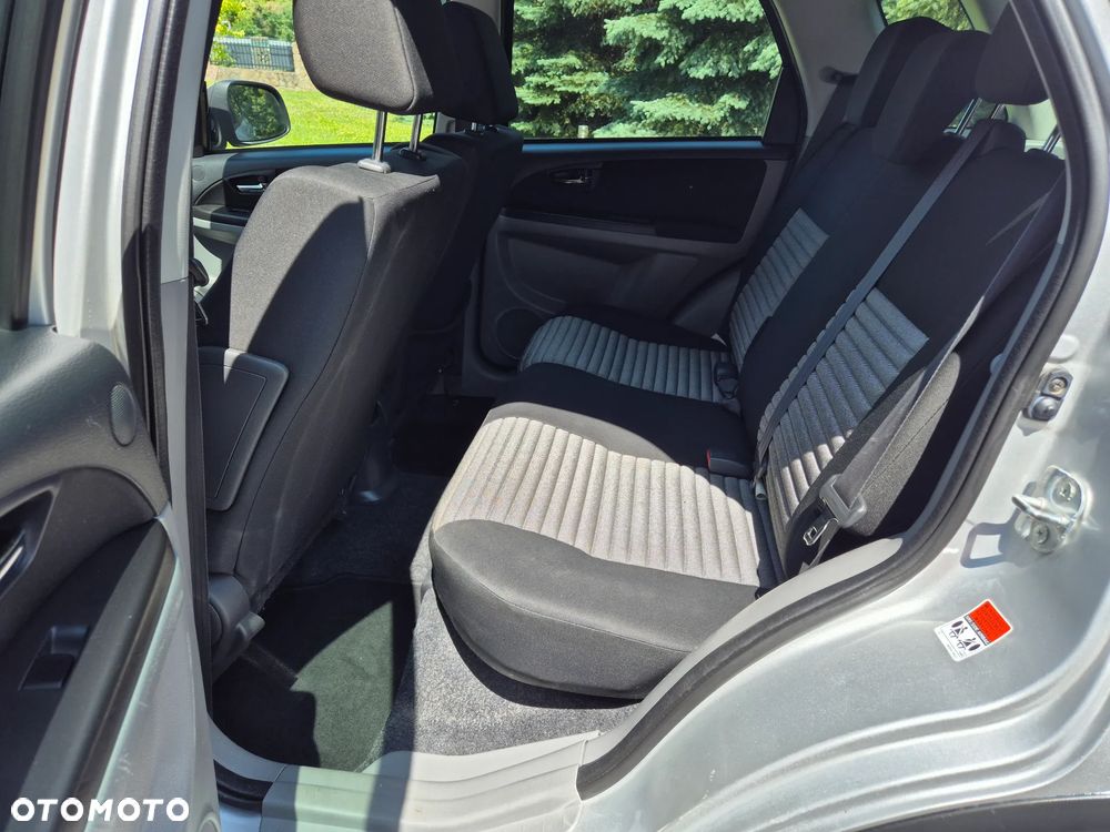 Suzuki SX4 1.6 Comfort Plus 4WD - 20