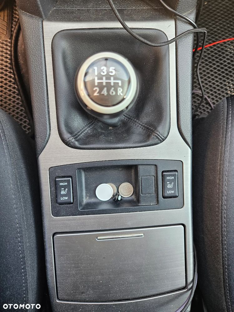 Subaru Legacy 2.0R Active - 23