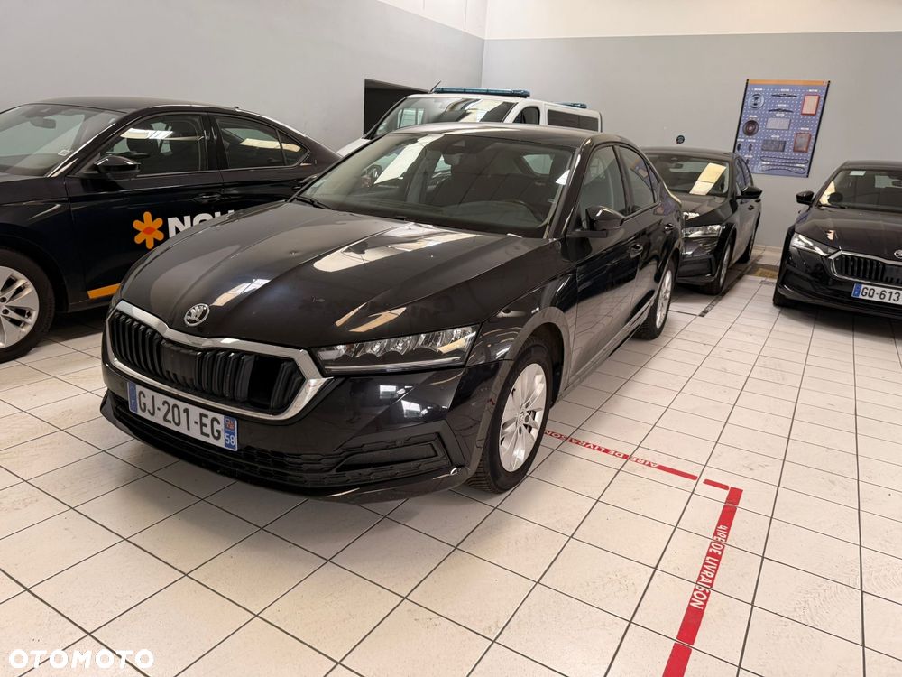 Skoda Octavia 2.0 TDI Ambition DSG - 1