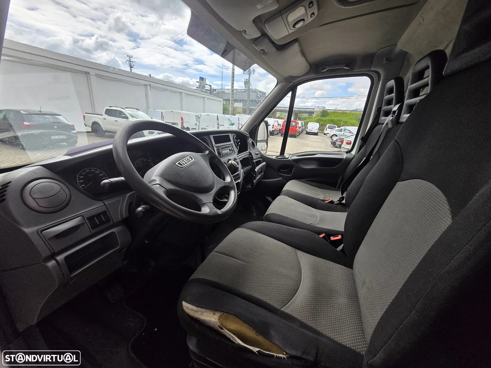 Iveco Daily Longa 35C13 2.3TD 130cv Rodado Duplo - 7