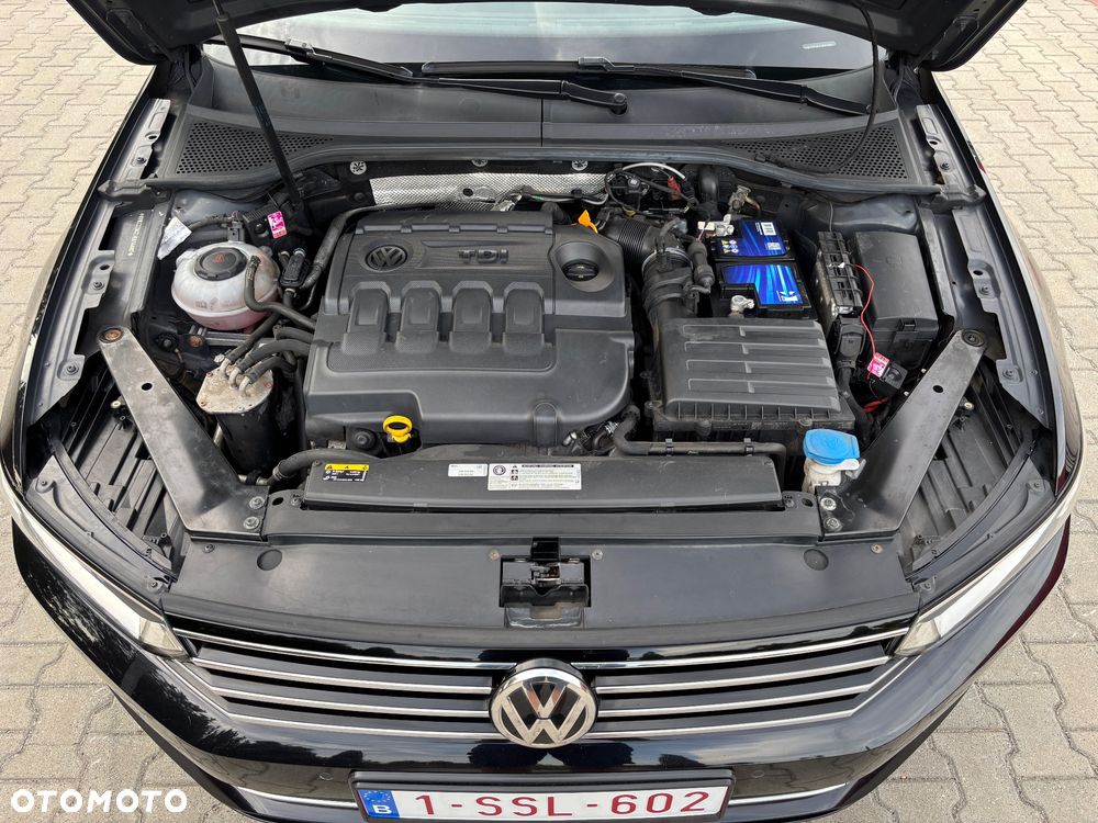 Volkswagen Passat 2.0 TDI SCR Comfortline DSG - 34