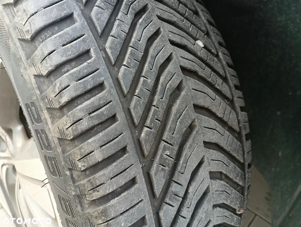 Citroën C4 Picasso 1.6 e-HDi Exclusive - 3