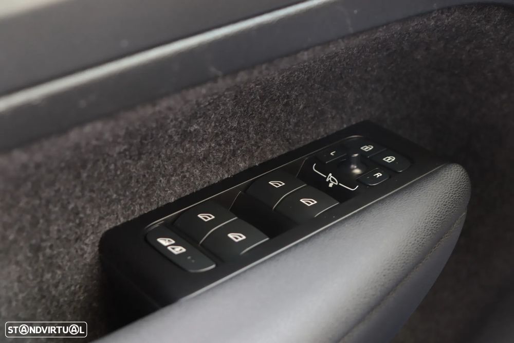 Volvo C40 Recharge Twin First Edition - 26