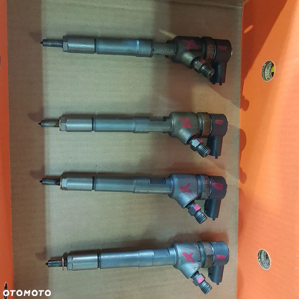wtrysk WTRYSKIWACZ CR ELEKTROMAGNETYCZNY BOSCH 0445110351 swift ignis justy tigra meriva corsa d c combo astra h j agila doblo fiorino 500 tipo panda III grande evo jak nowe - 1