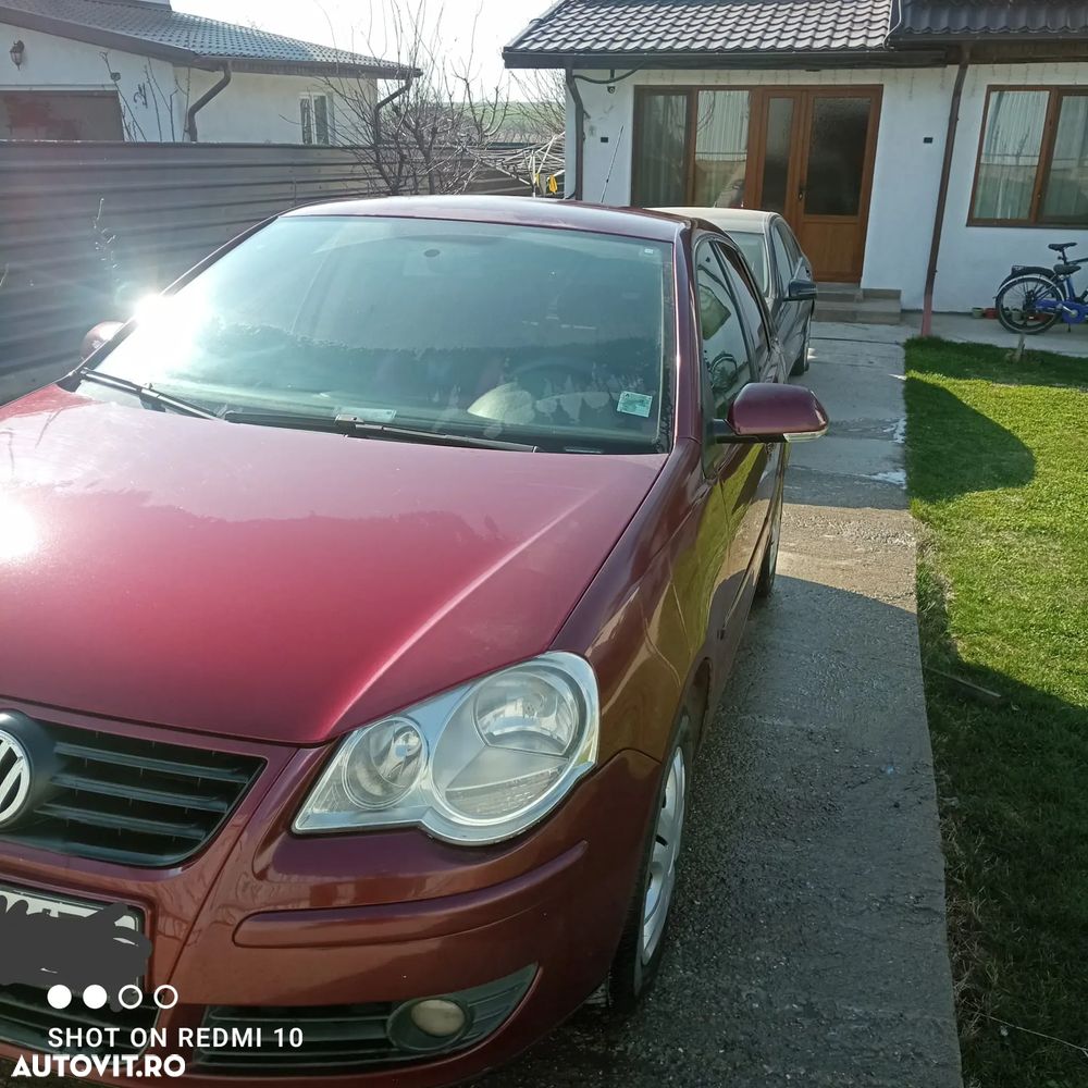 Volkswagen Polo - 2