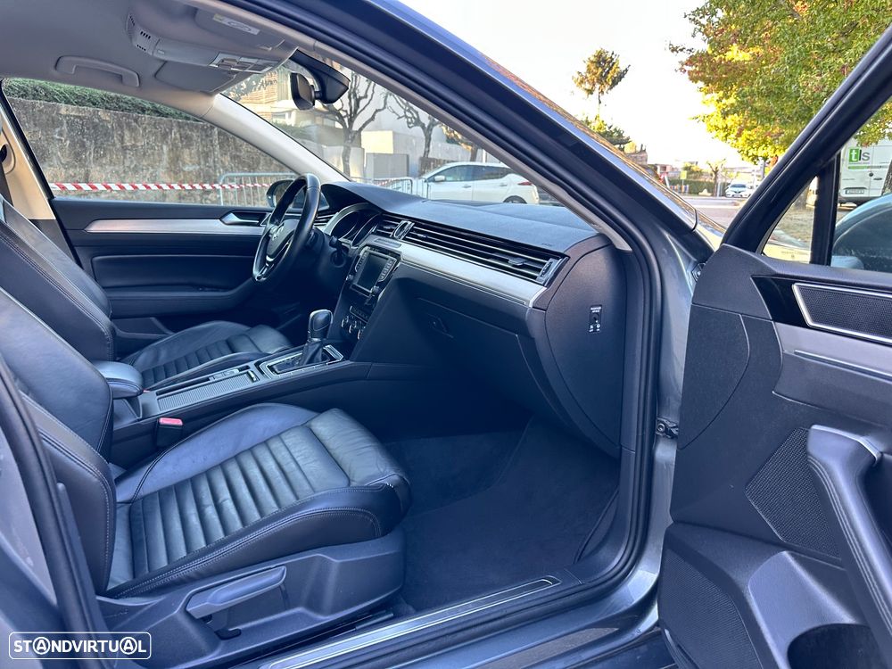 VW Passat Variant 2.0 TDi Highline DSG - 55