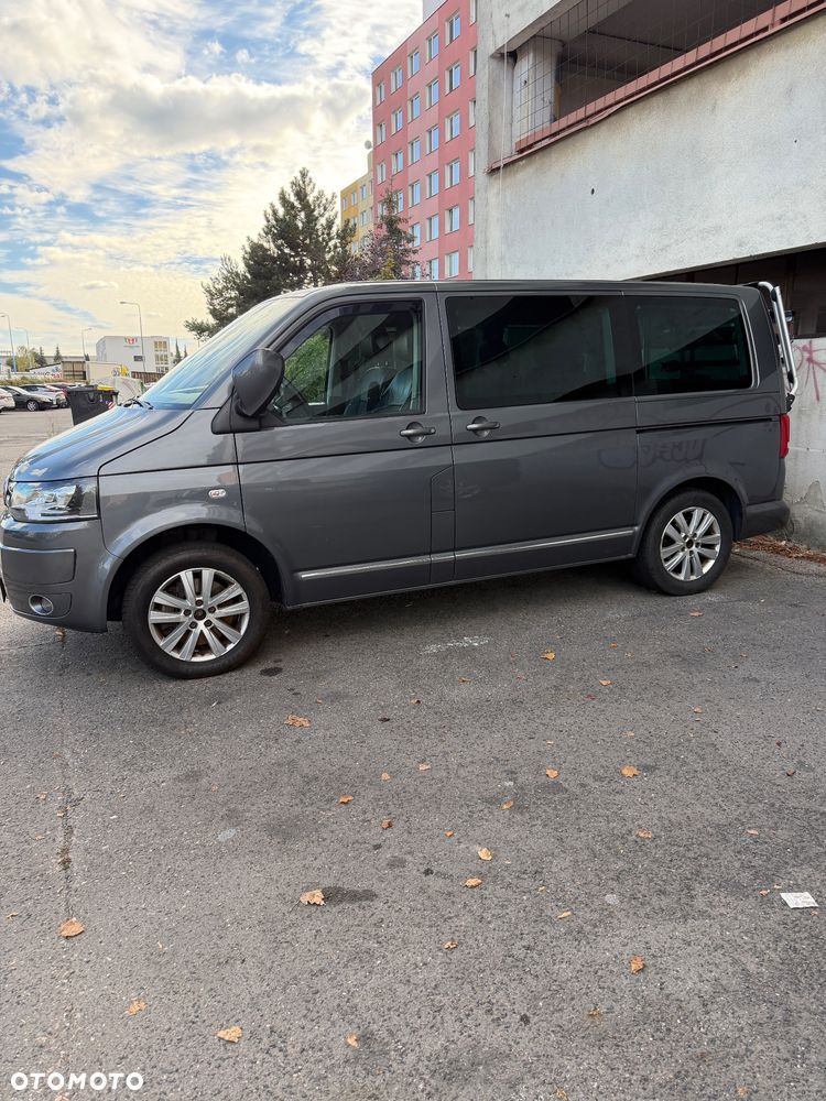 Volkswagen Multivan - 2