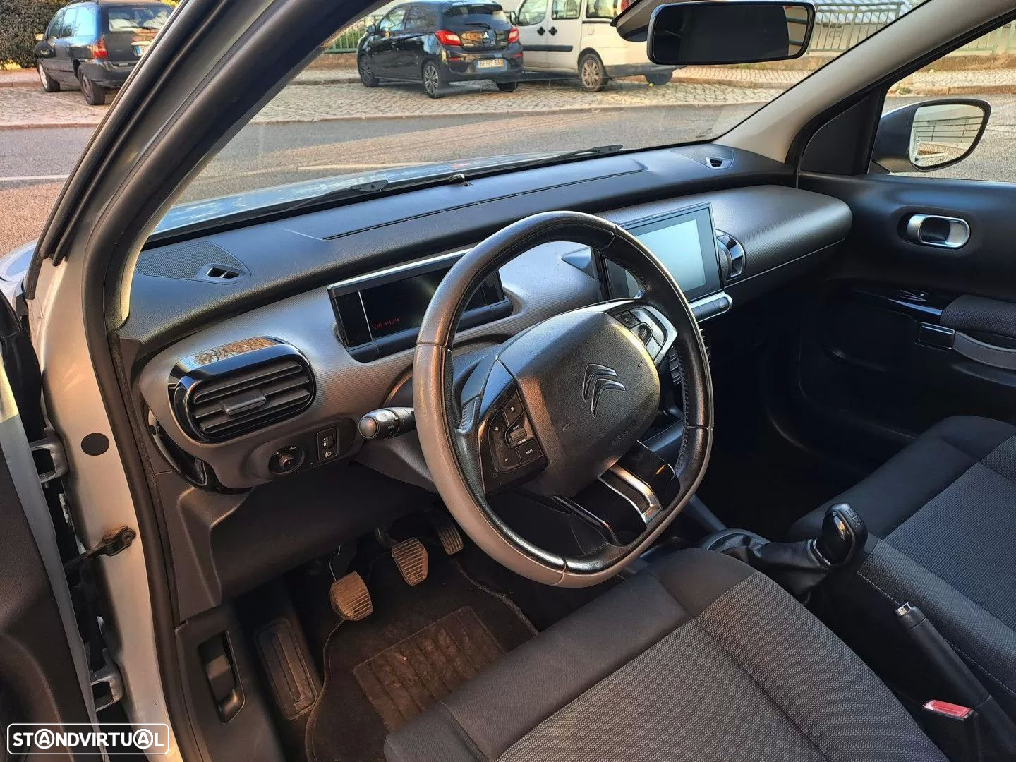Citroën C4 Cactus 1.2 PureTech Shine - 11
