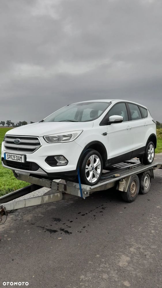 Ford Kuga - 1