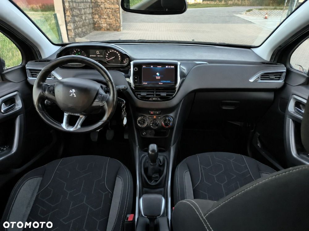 Peugeot 2008 - 10