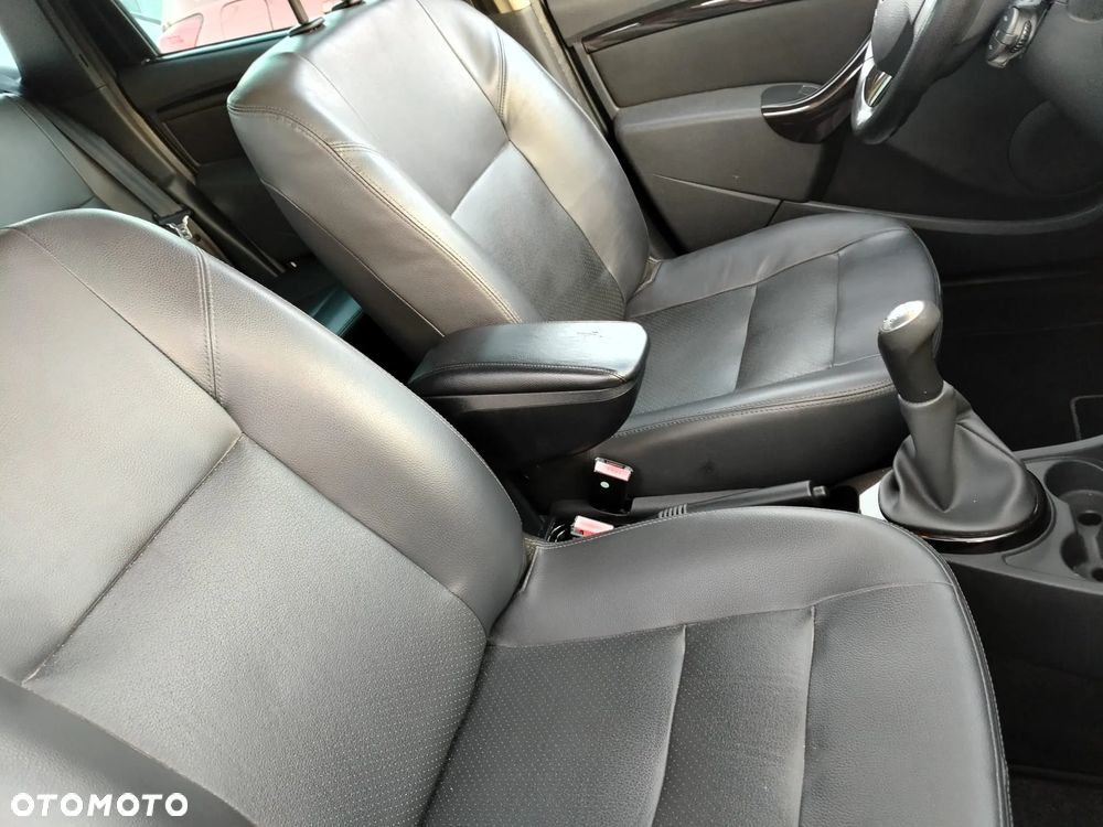 Dacia Duster 1.6 - 16